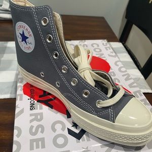 My daughter bought them but they did not fit her, they are limited edition